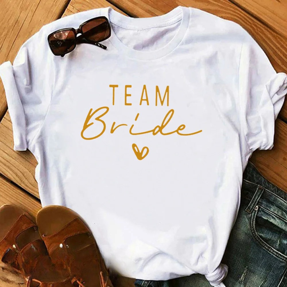 Bride's Best Friend T-shirt  A - Summer Clothing Must Haves avis et prix