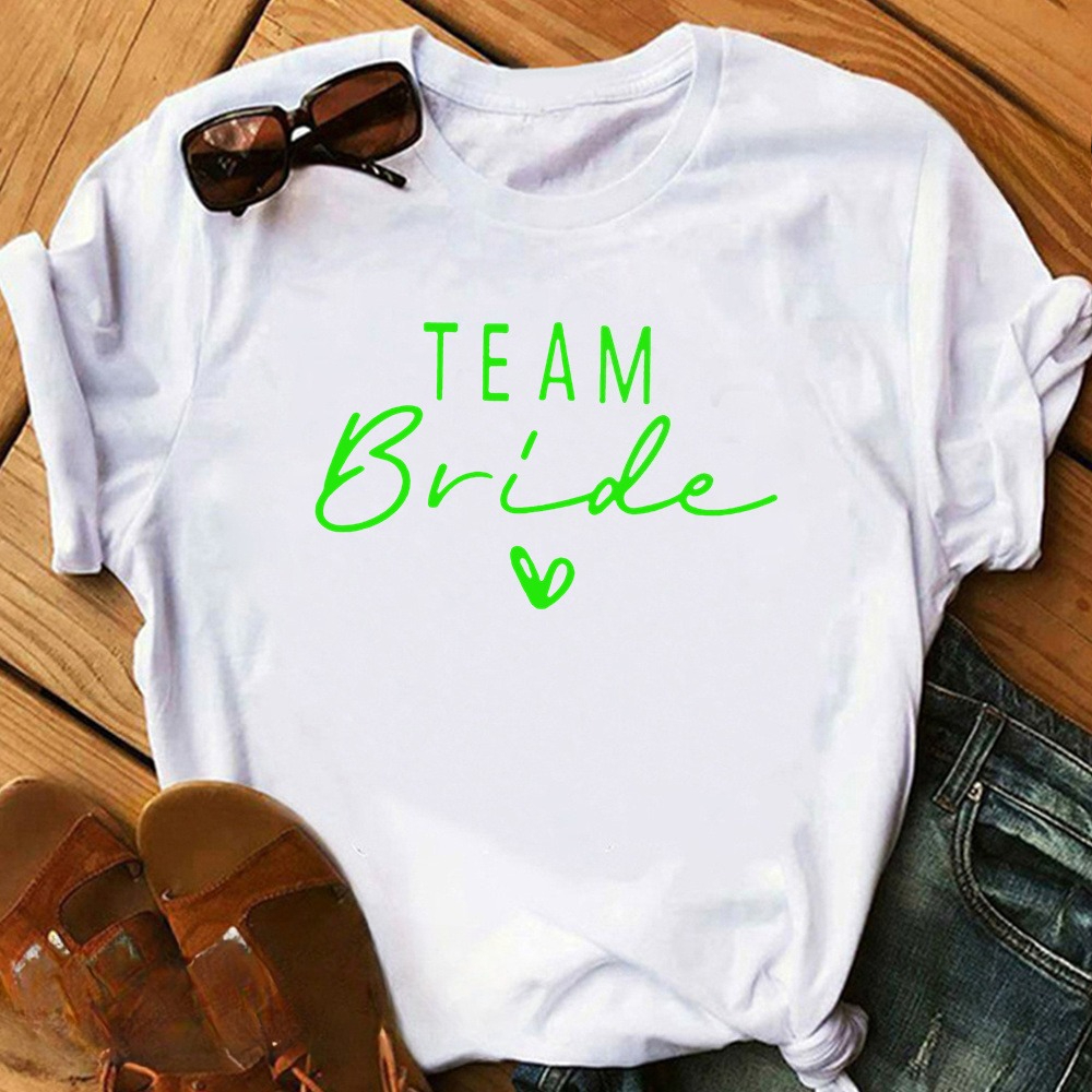 Bride's Best Friend T-shirt  A - Summer Clothing Must Haves avis et prix