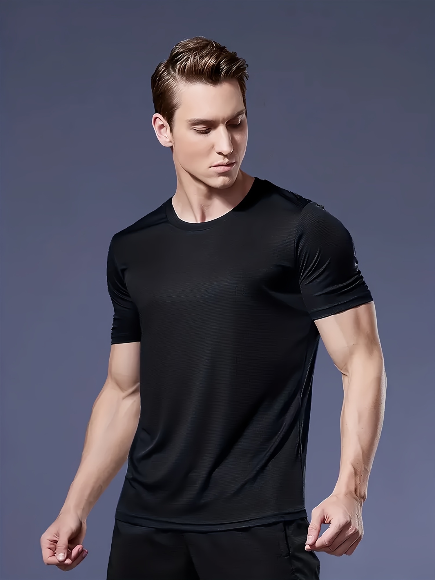 A Printed T-shirt with A Retro - Summer Clothing Must Haves avis et prix